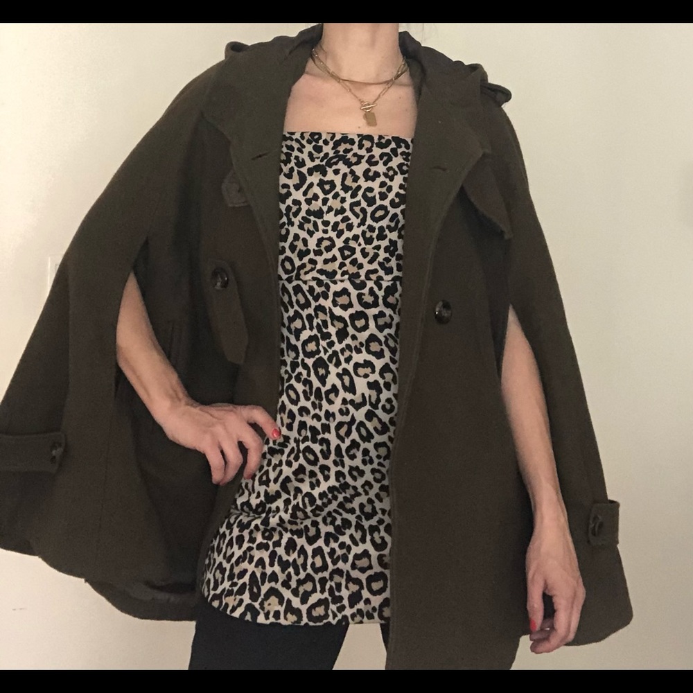 Cape, military green